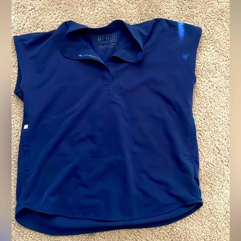 FIGS, crop sleeve, scrub top, xxs